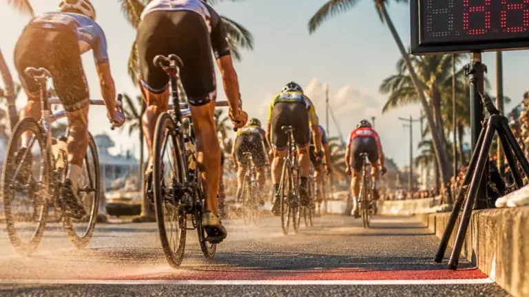 Johan Rubio (NU Colombia) se impone en la primera etapa de la Vuelta a Guatemala